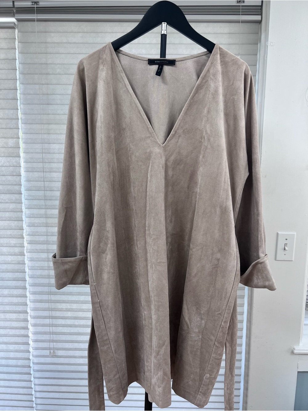 BCBGMaxAzria Taupe Suede-Look Shift Dress Belted Long Sleeve - Picture 3 of 7